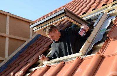 Pose de fenêtres de toit Velux à Génat